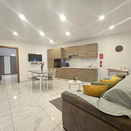 Pepprina Apartament *